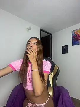 Nikol_Rang__ élő XXX-chatje