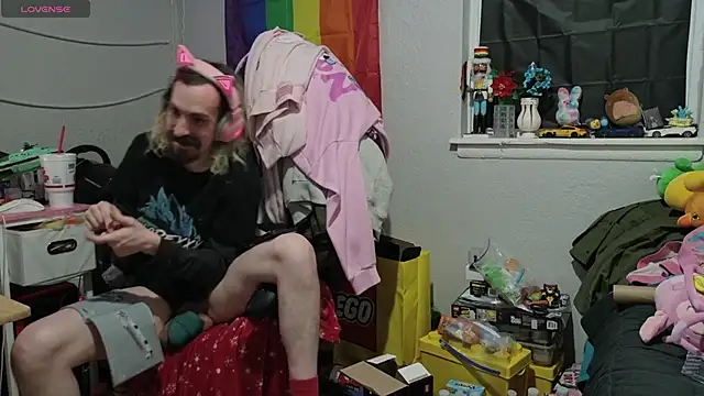 Онлайн чат XXX tallnerdyguy