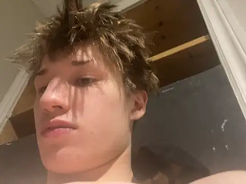 yourwhiteboy1 Live XXX Chat