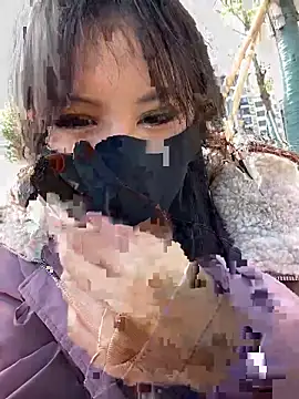 Carlin-yiyi Adlı Modelin Canlı XXX Sohbeti