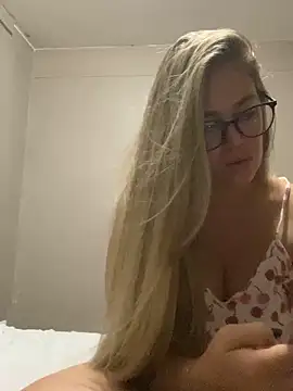 Chat XXX en directo de roblondie