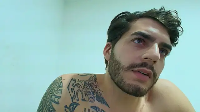 thomas_gun: απευθείας συνομιλία ΧΧΧ