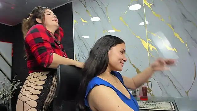 Saylor_Lee22 élő XXX-chatje