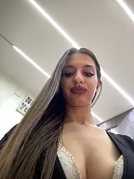 Онлайн чат XXX Anyssia