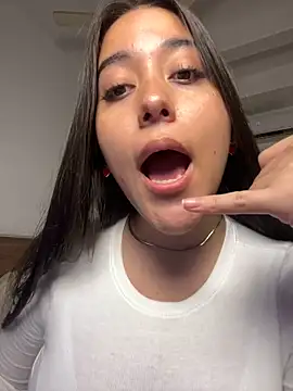 NhefertaryのライブXXXチャット