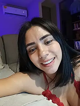 Chat +18 de Sara-215 ao vivo