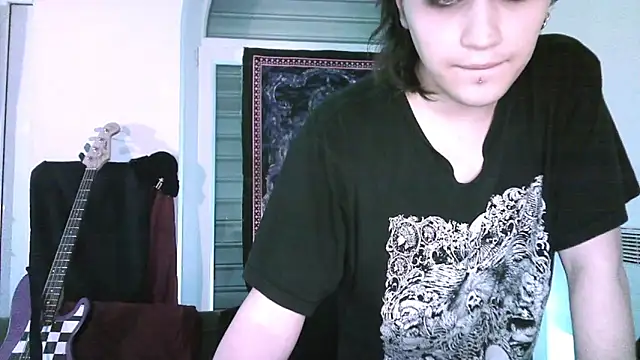 sademobeer Chat XXX live