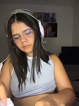 XXX chat uživo modela 2Angela_