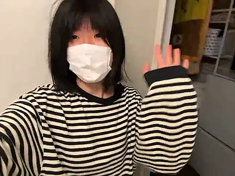 riri_riri_jp's Live XXX Chat