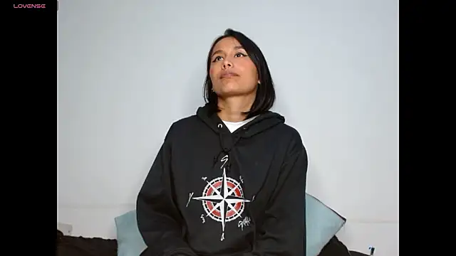 Gia_Lee live XXX chat