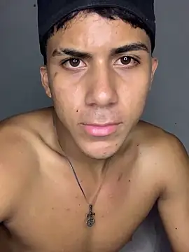 tylerwarron 在線直播表演