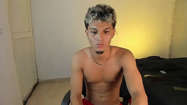 Master_hot06 – Naživo XXX chat