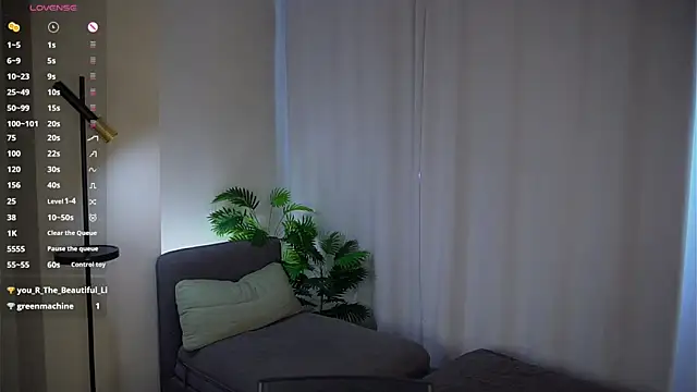 ClarineCasebolt Chat XXX in diretta