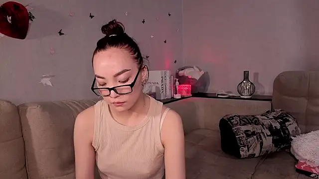 OdetteBiddyのライブXXXチャット