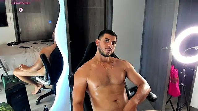 Dimitri_Bass Adlı Modelin Canlı XXX Sohbeti