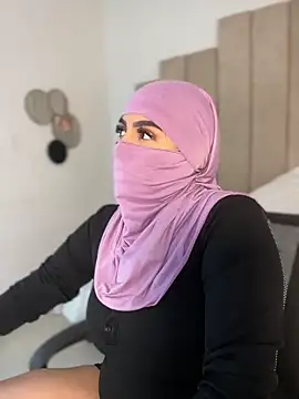 rashaaa_ Adlı Modelin Canlı XXX Sohbeti