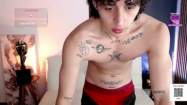 Jay_Taylor1_ Adlı Modelin Canlı XXX Sohbeti