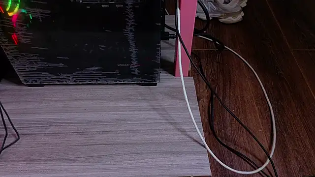 Meganlove__ Adlı Modelin Canlı XXX Sohbeti