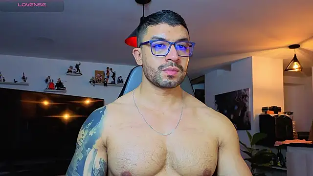 Michael_Diamond Adlı Modelin Canlı XXX Sohbeti