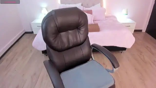 แชท XXX สดของ Mariam_Lopez__