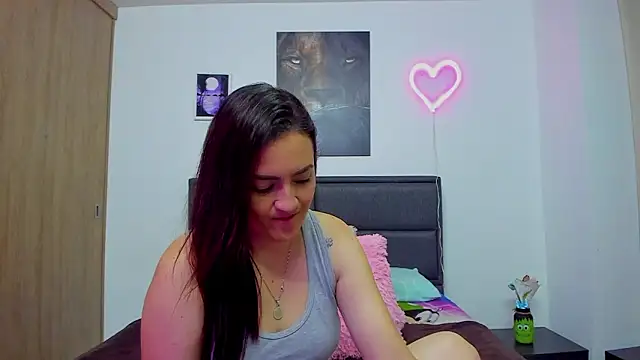 leon-katherine Chat XXX in diretta