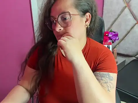 Czat XXX na żywo – Sarah_Boobs_