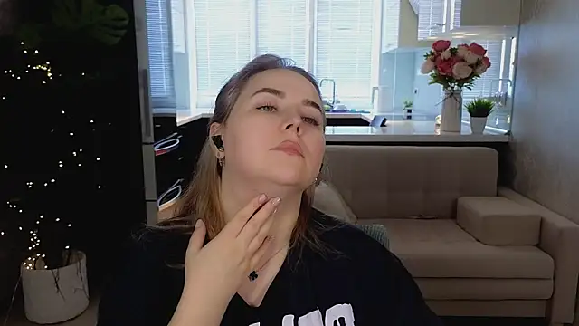 Chat +18 de Mira_Mermayd ao vivo