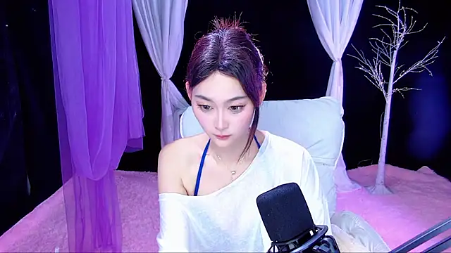 Chat XXX en directo de Tili-668