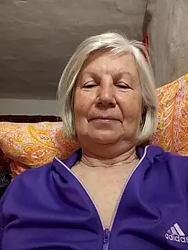 KlaudiaDarling – Kamerová šou