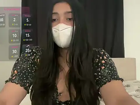 oviyakalra's Webcam Show