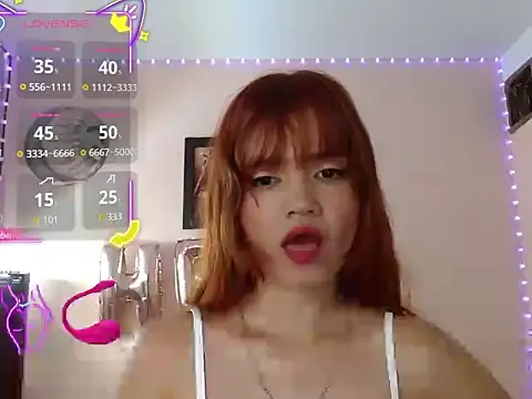 miss_tinnymafe's Live XXX Chat