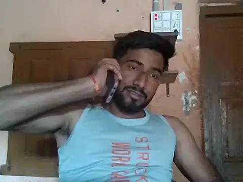 LustyDanky: διαδικτυακό σόου στην κάμερα