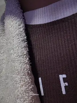 Isabella-Teen 即時 XXX 聊天