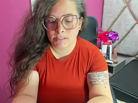 Sarah_Boobs_ Chat XXX in diretta