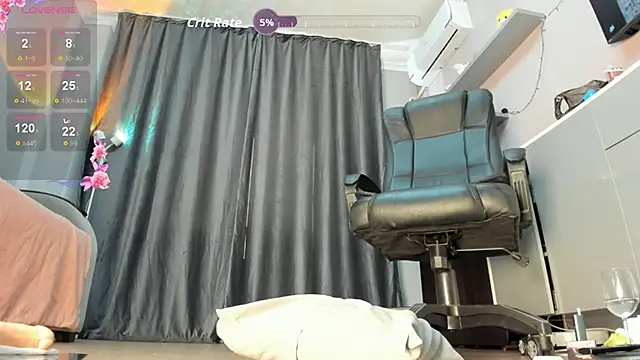 XXX chat uživo modela emy_lovee