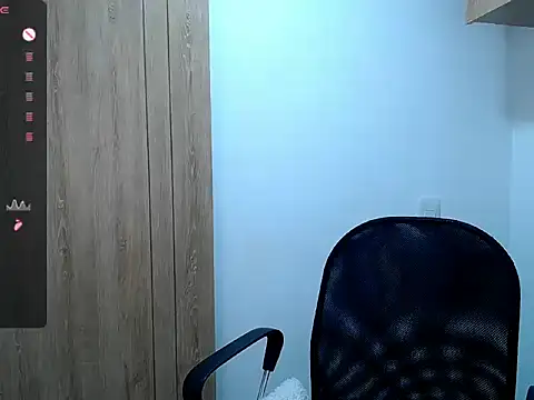 Danna_Ross_ Live XXX-chat