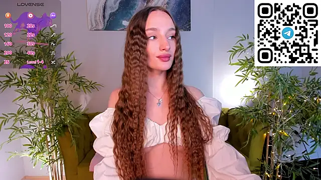 miiss__lulu élő XXX-chatje