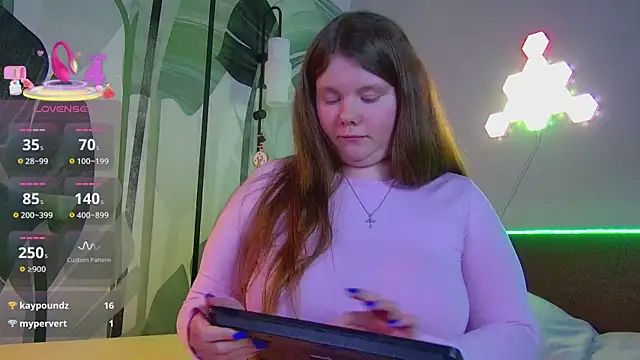 Онлайн чат XXX RubyValen