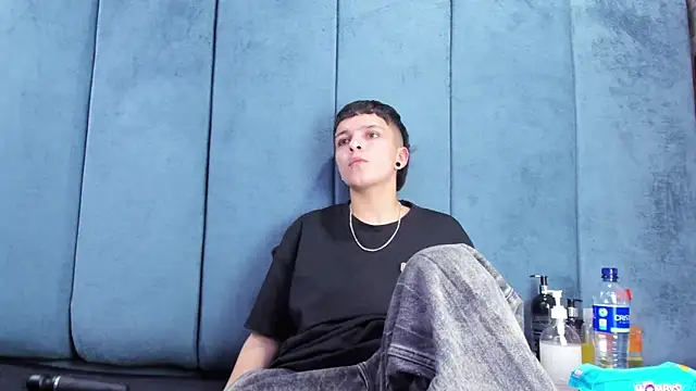 Chat +18 de Megan_Thompson_ ao vivo