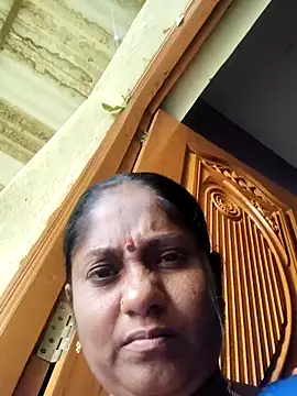 yamini1431n Webbikameraesitys