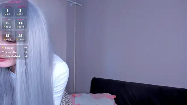 Онлайн чат XXX kira_montelle