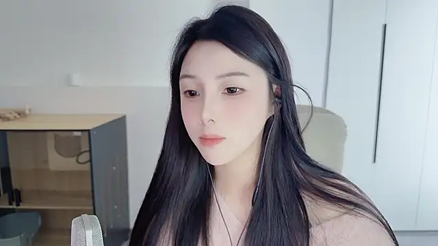 HaagenDazs_ élő XXX-chatje