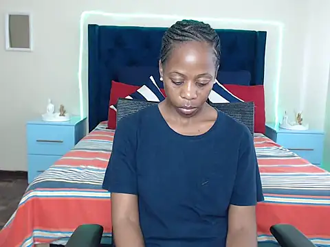 QUEENMANDYY 라이브 XXX 채팅