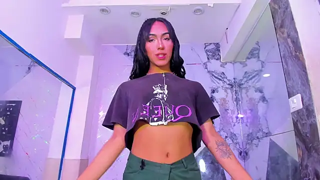 Isabella_stanford2 Show in webcam