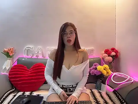 Show de candiceempire na webcam