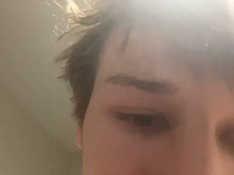 yourwhiteboy1 Live XXX Chat