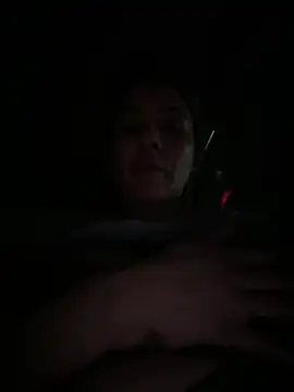 Chat +18 de Aw_ThROAt9 ao vivo