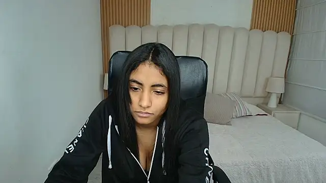 shaneelle: απευθείας συνομιλία ΧΧΧ