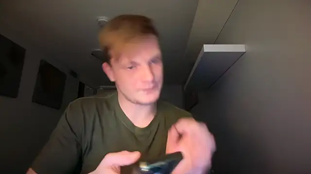 lustylyndon Pertunjukan Webcam