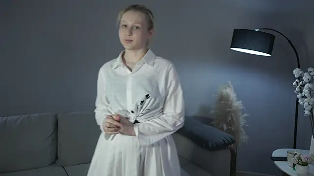 MegSchnuren Webbikameraesitys